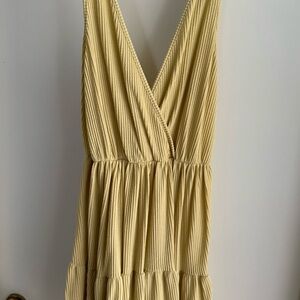 Cream / Yellow Dress